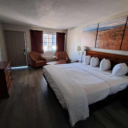 Days Inn By Wyndham Safford, Az Екстериор снимка