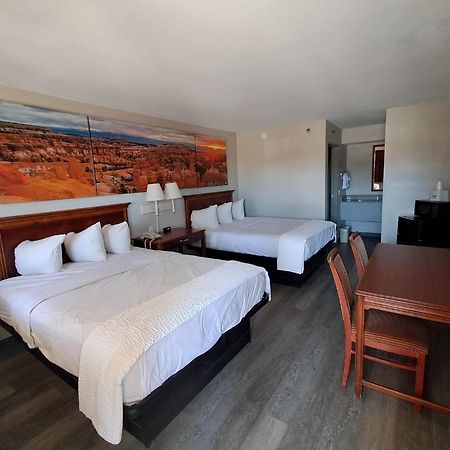 Days Inn By Wyndham Safford, Az Екстериор снимка